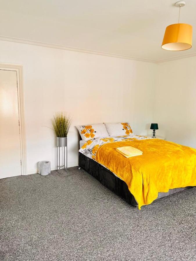 Private Room Close To Leeds University And City Centre Exterior foto